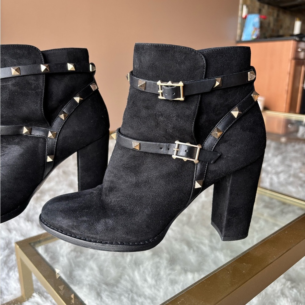 Valentino Garavani Rockstud Suede ankle boots size 8 - Picture 7 of 7